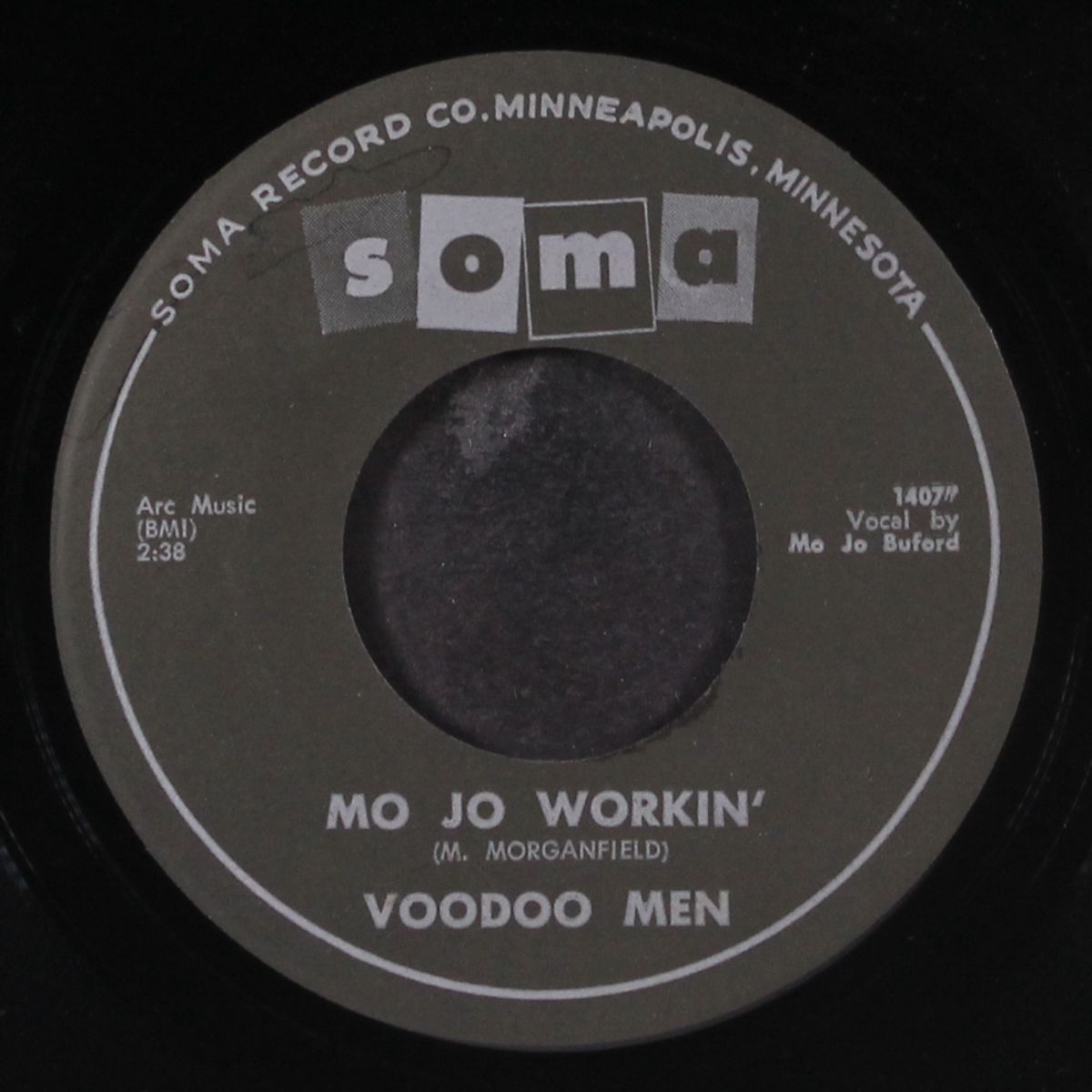 can't sit down / mo jo workin' by VOODOO MEN