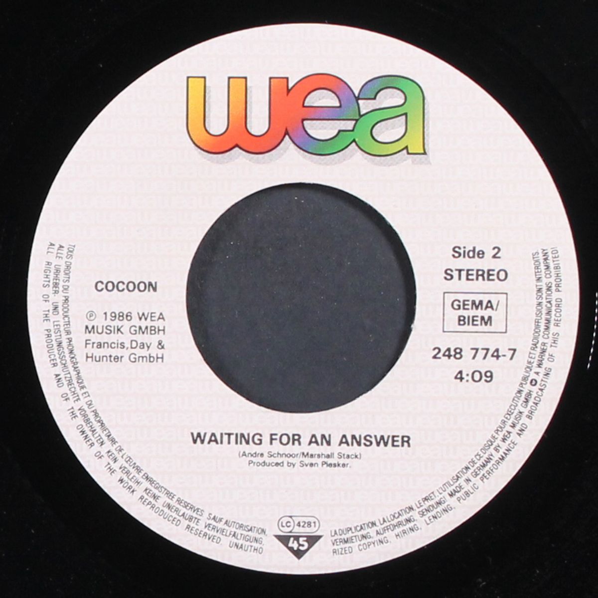 dancing in the night by COCOON