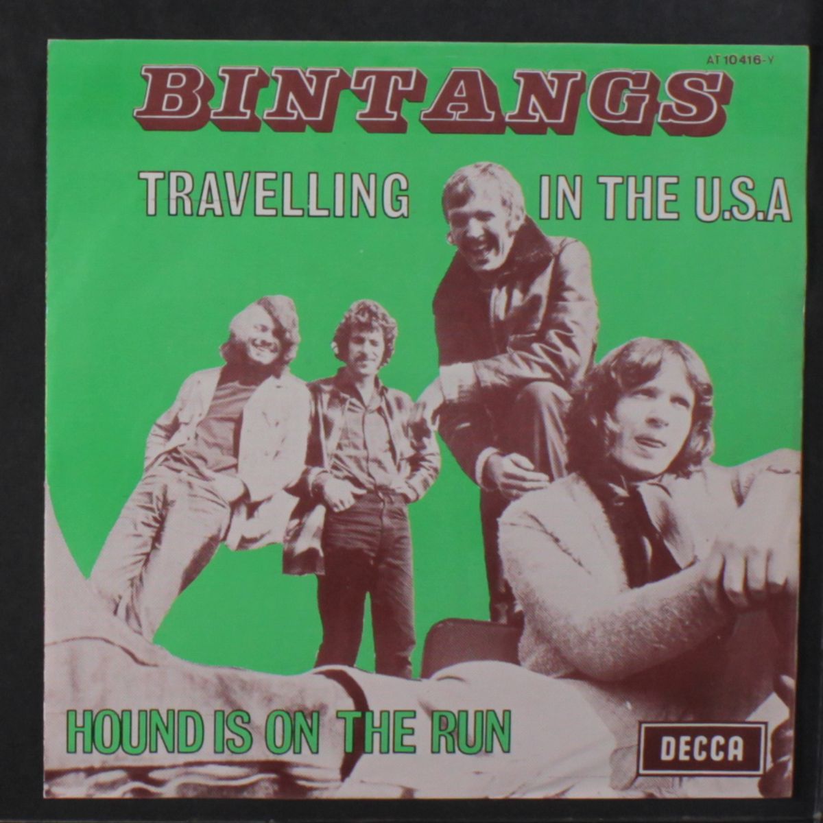 travelling in the u.s.a. / hound is on the run by BINTANGS