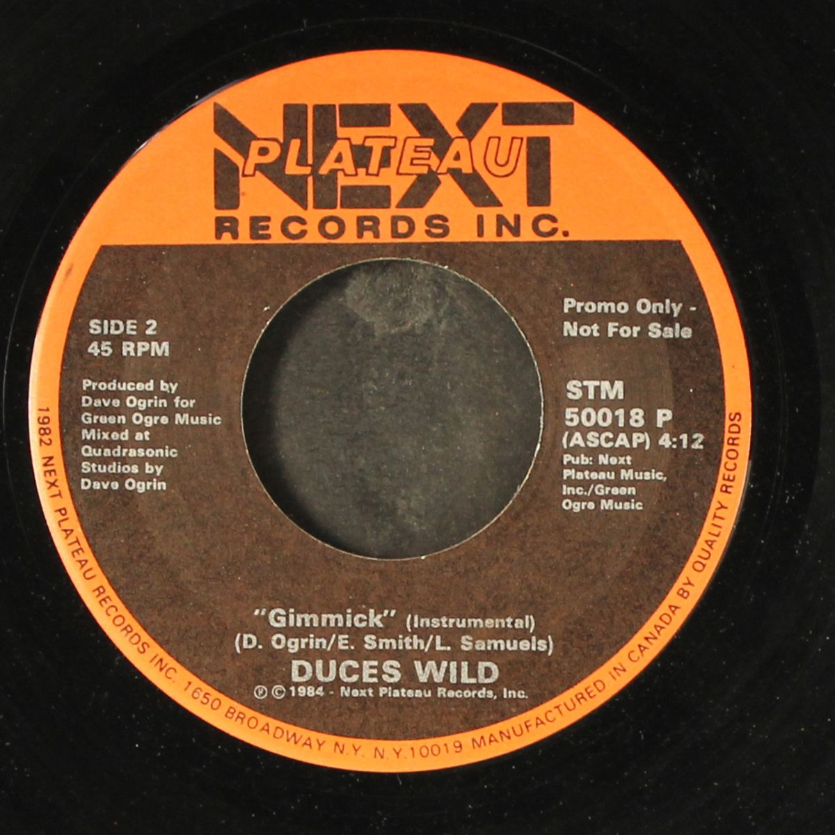 gimmick / instrumental by DUCES WILD
