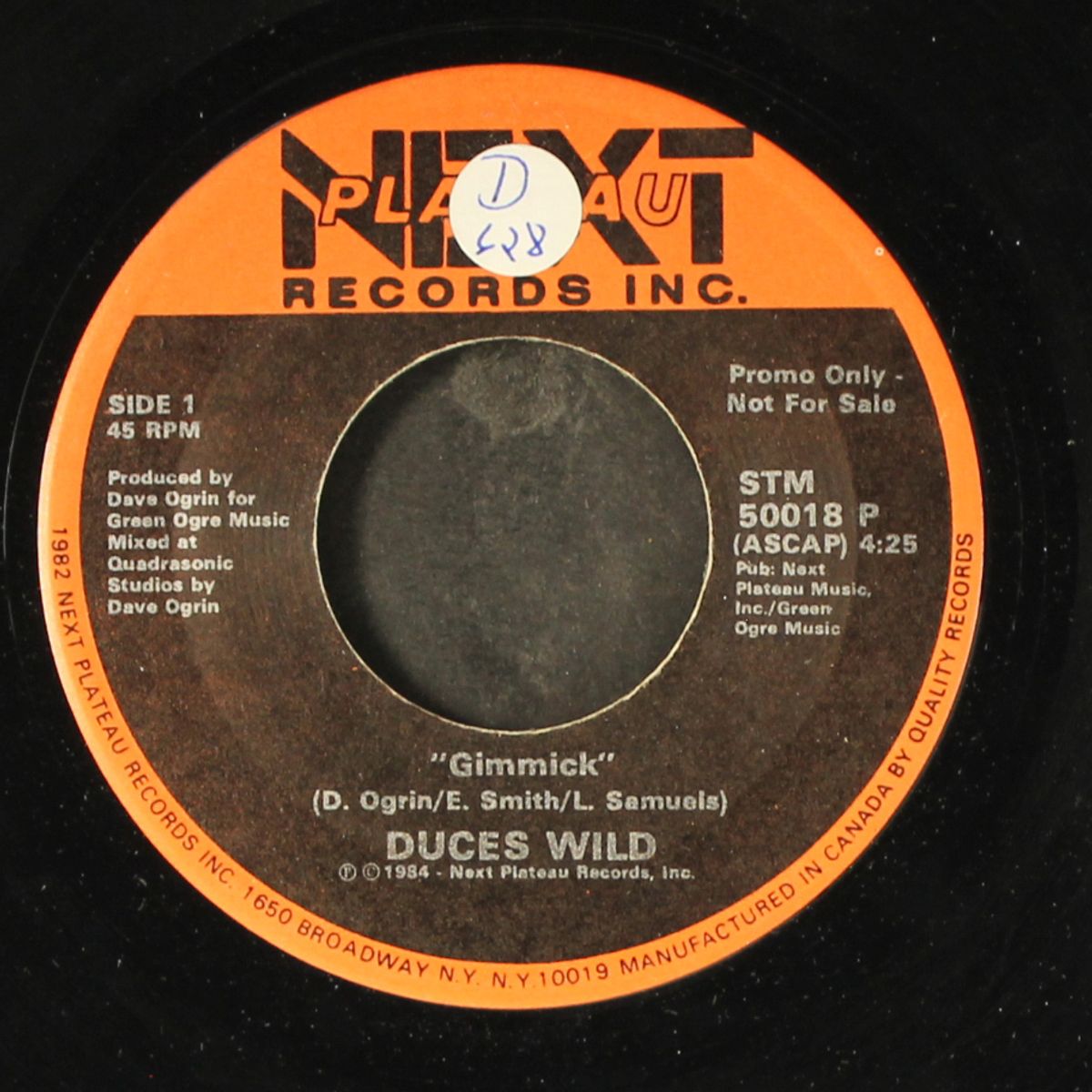 gimmick / instrumental by DUCES WILD