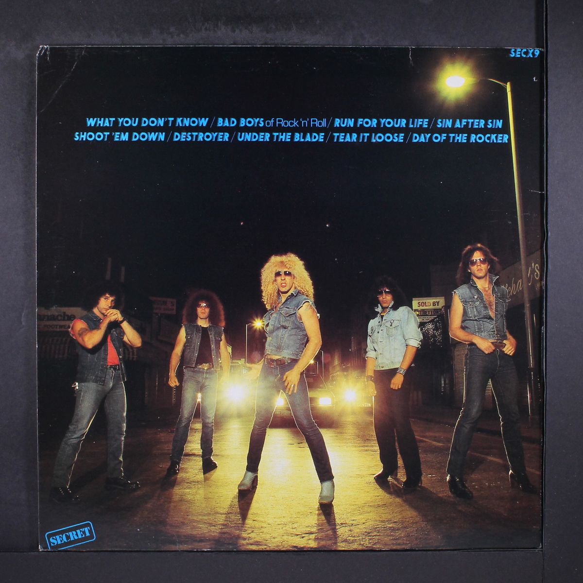 under the blade by TWISTED SISTER