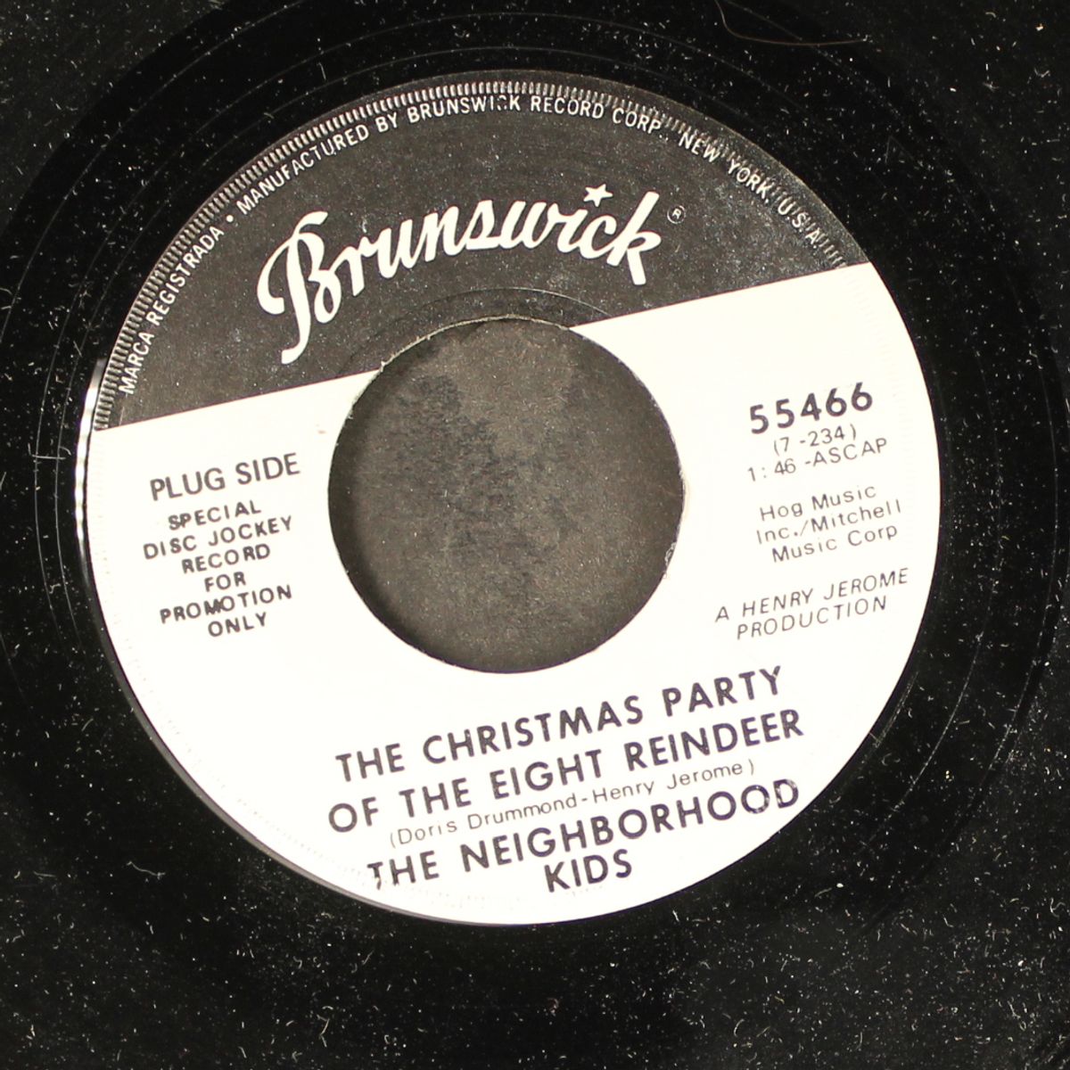 christmas is for everyone / the christmas party of the eight reindeer by NEIGHBORHOOD KIDS