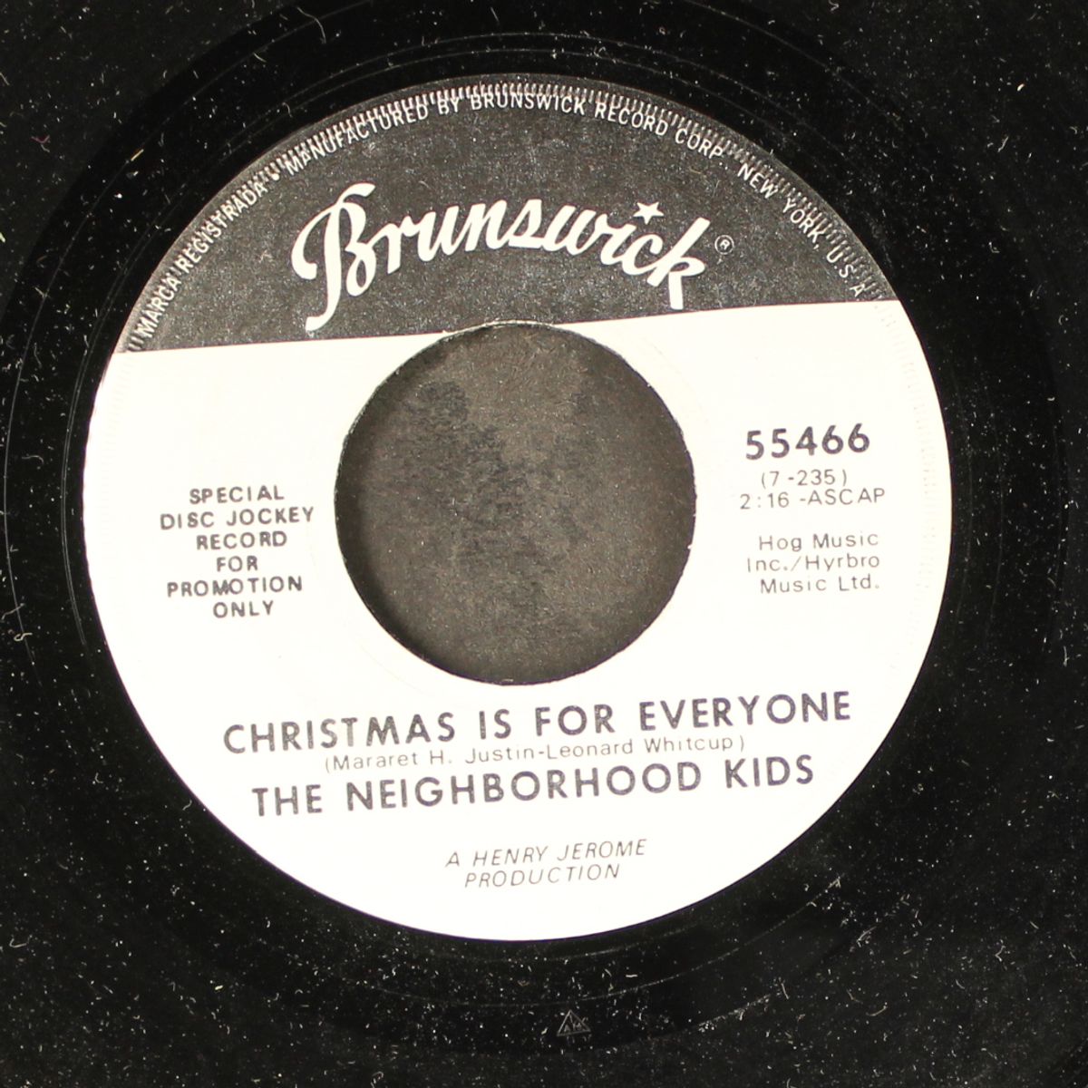 christmas is for everyone / the christmas party of the eight reindeer by NEIGHBORHOOD KIDS