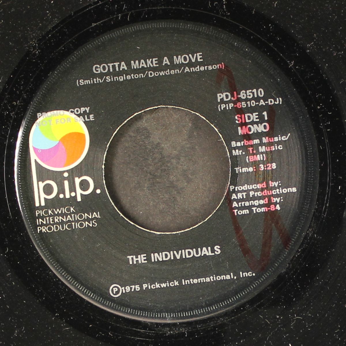 gotta make a move / mono by INDIVIDUALS
