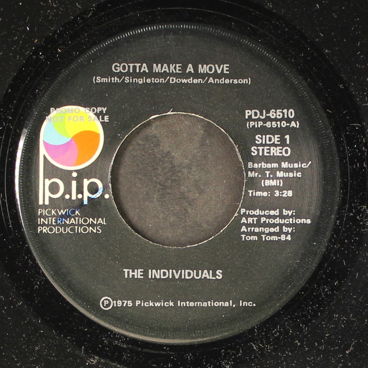 gotta make a move / mono by INDIVIDUALS