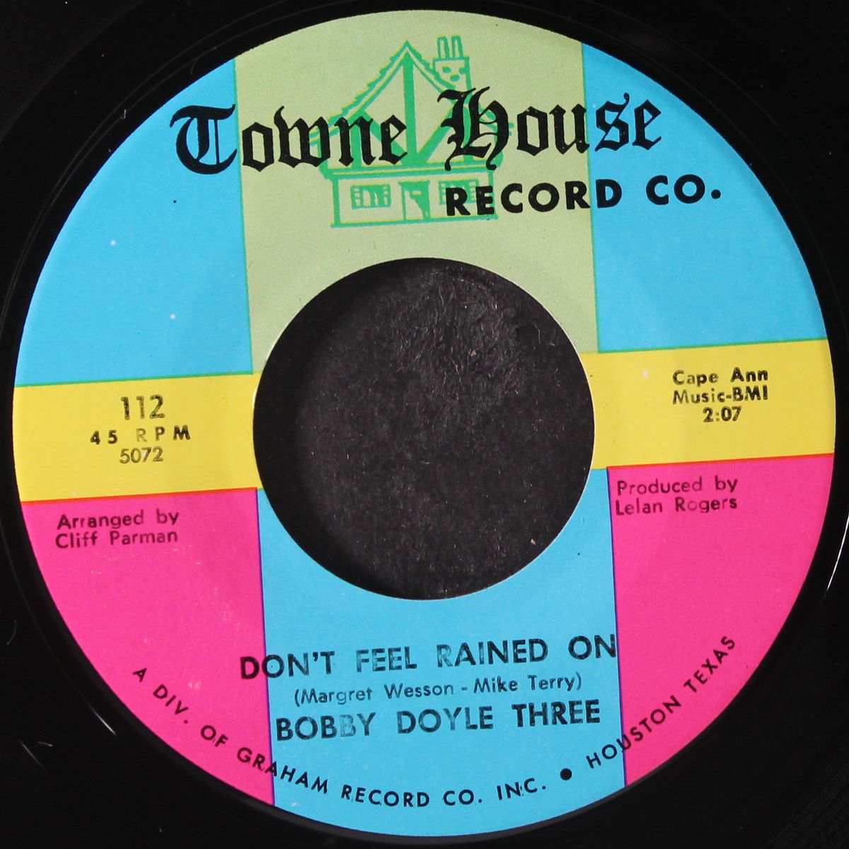 don't feel rained on / maggie by BOBBY DOYLE THREE