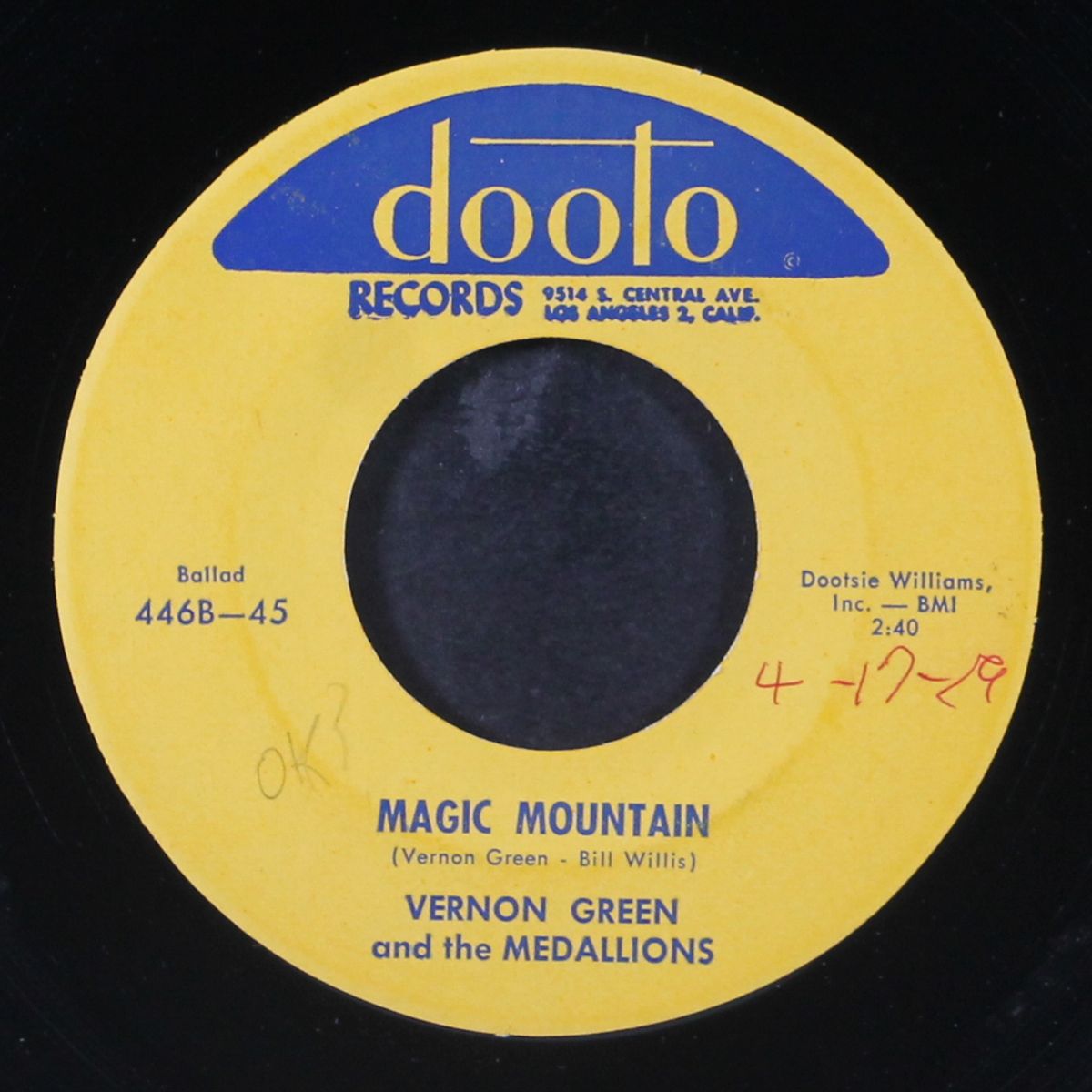 magic mountain / 59 volvo by VERNON GREEN & MEDALLIONS