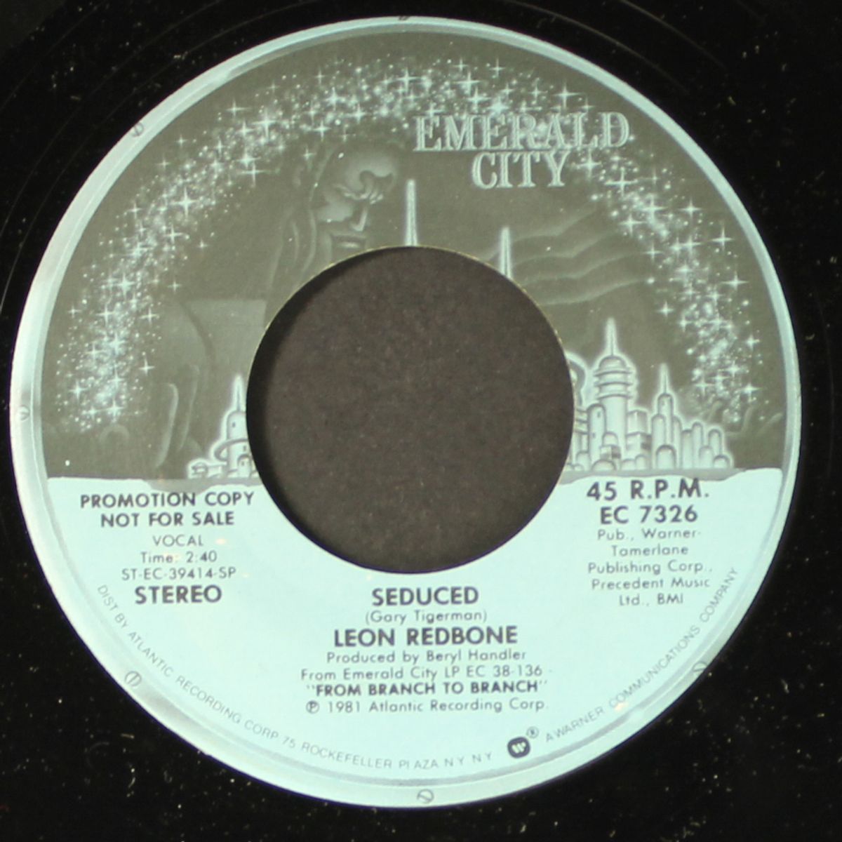 seduced / mono by LEON REDBONE