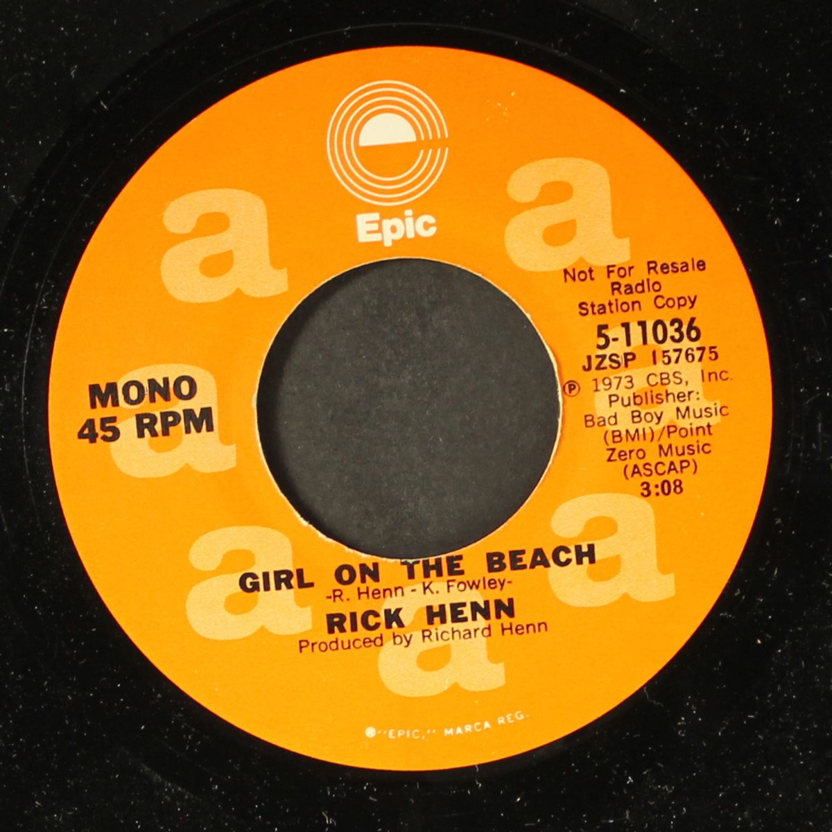 girl on the beach / mono by RICK HENN
