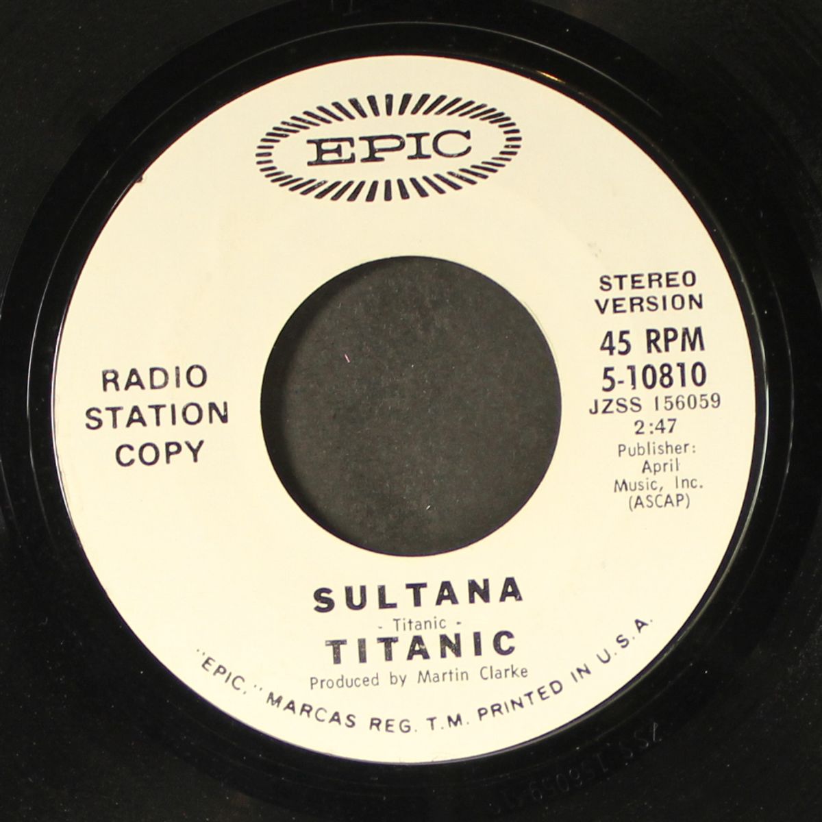 sultana / short by TITANIC