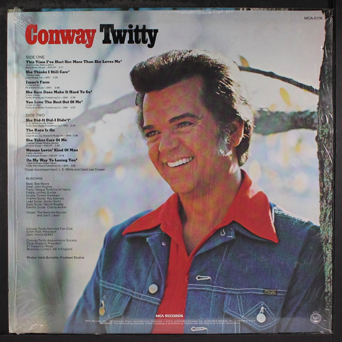 this time i've hurt her more than she loves me by CONWAY TWITTY