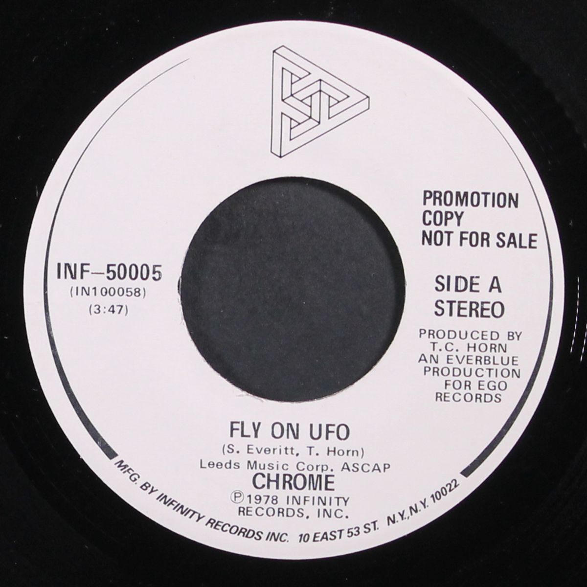 fly on ufo / same by CHROME