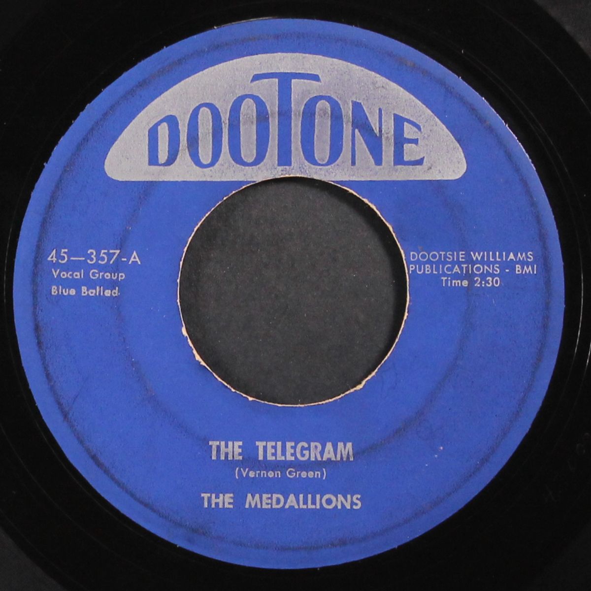 the telegram / couple de ville baby by MEDALLIONS