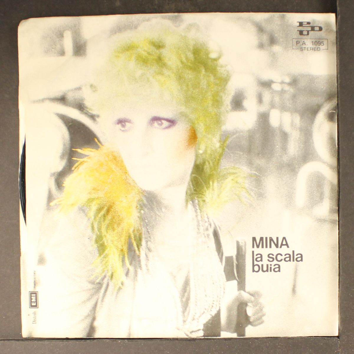 non gioco piu / la scala buia by MINA
