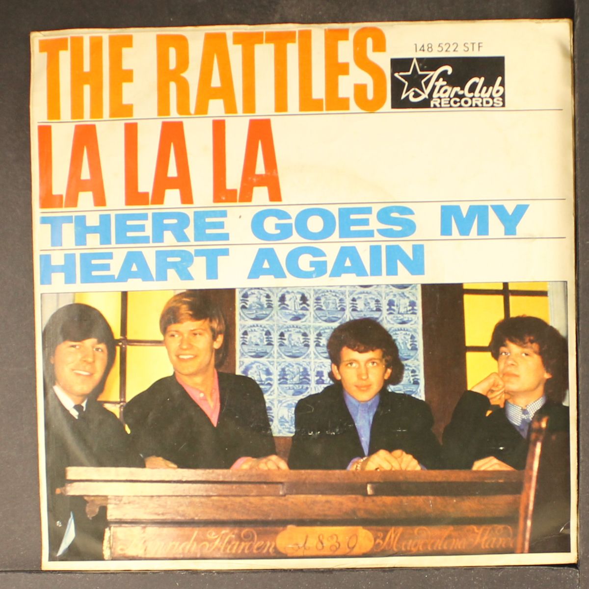 la la la / there goes my heart again by RATTLES