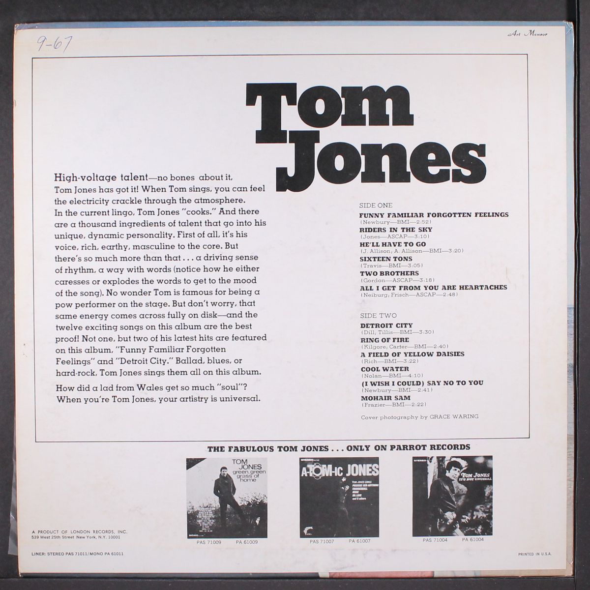 funny familiar forgotten feelings by TOM JONES