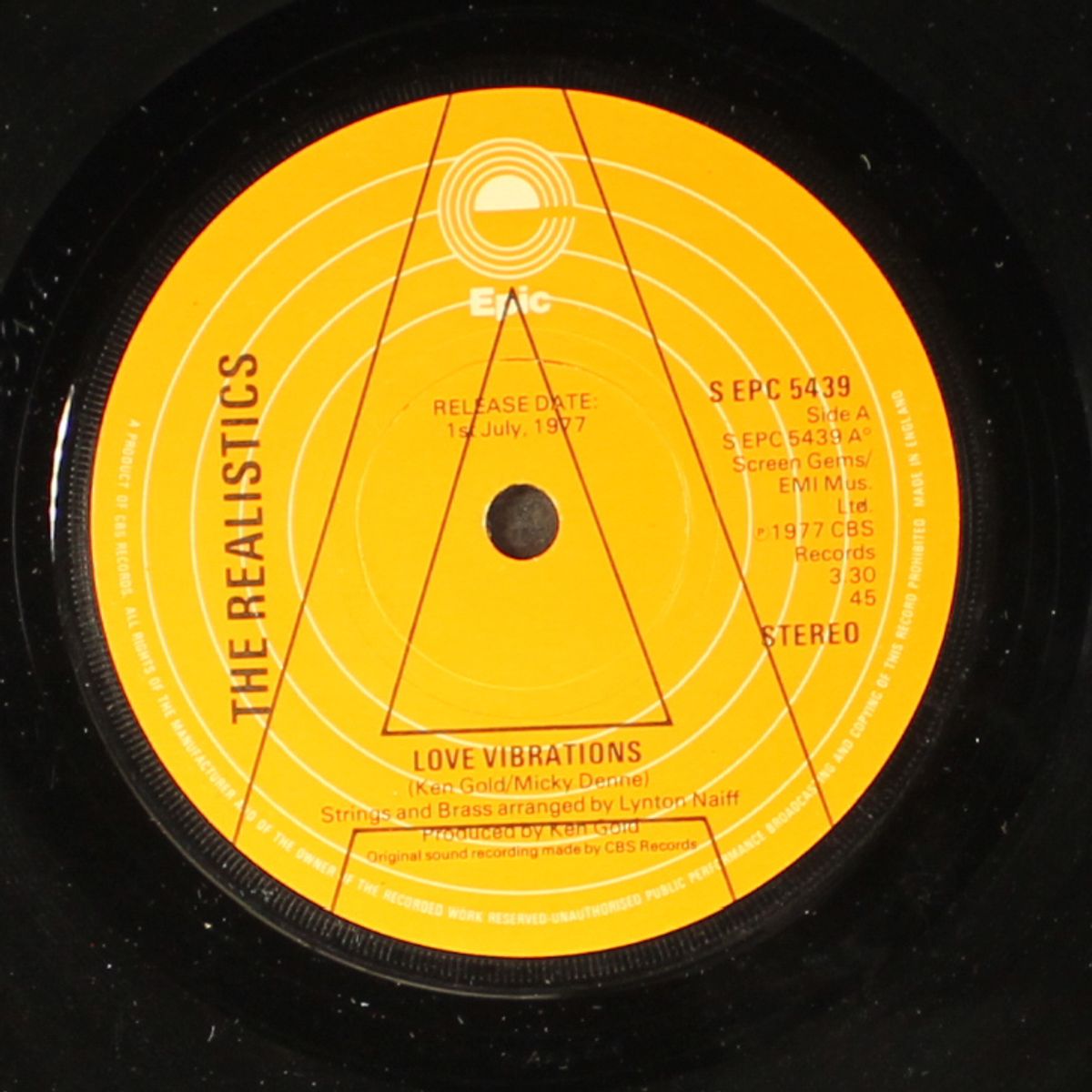 love vibrations / the magic that you do by REALISTICS