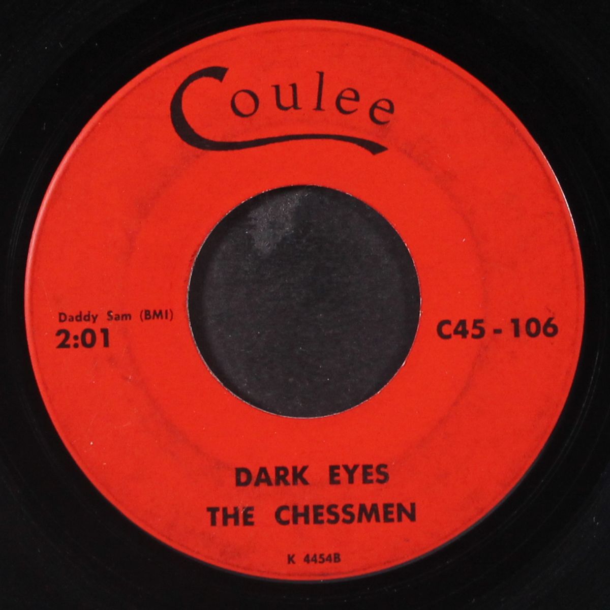 baby weemus / dark eyes by CHESSMEN