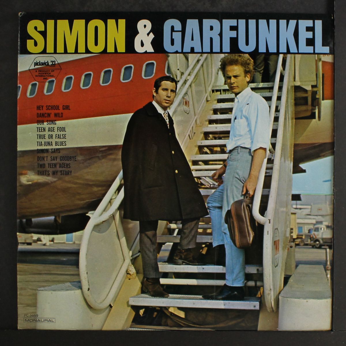 the hit sounds of simon & garfunkel by SIMON & GARFUNKEL