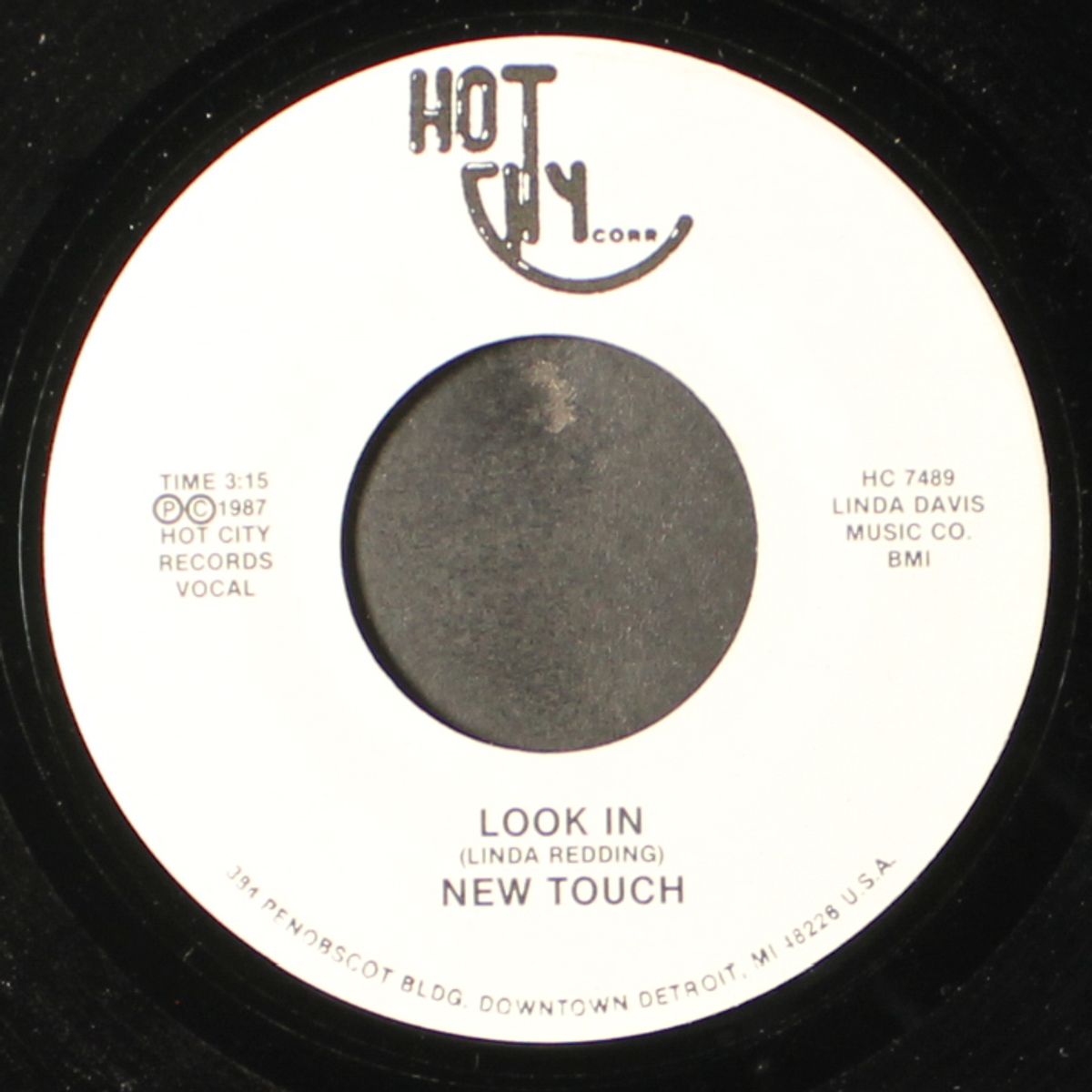 look in / instro by NEW TOUCH
