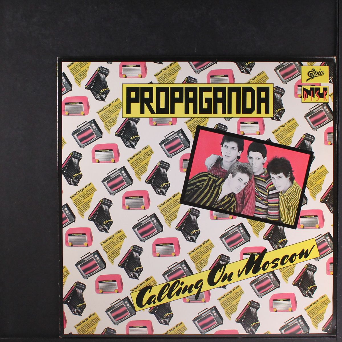 calling on moscow by PROPAGANDA