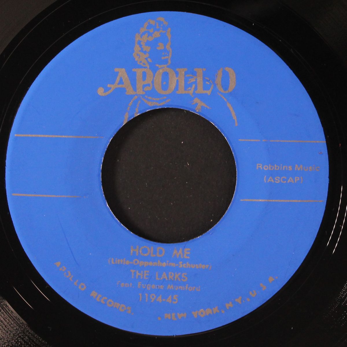 i live true to you / hold me by LARKS
