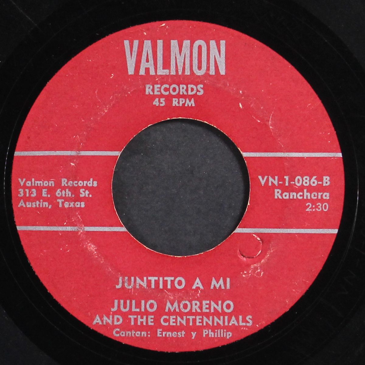 dreaming / juntito a mi by JULIO MORENO & CENTENNIALS