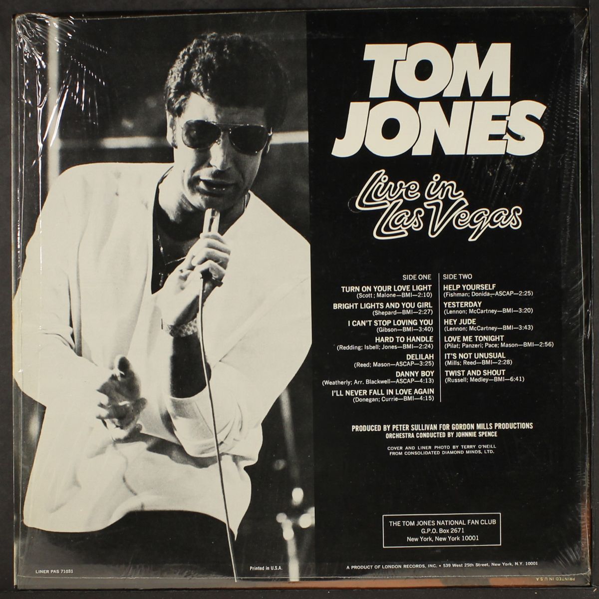 live in las vegas by TOM JONES