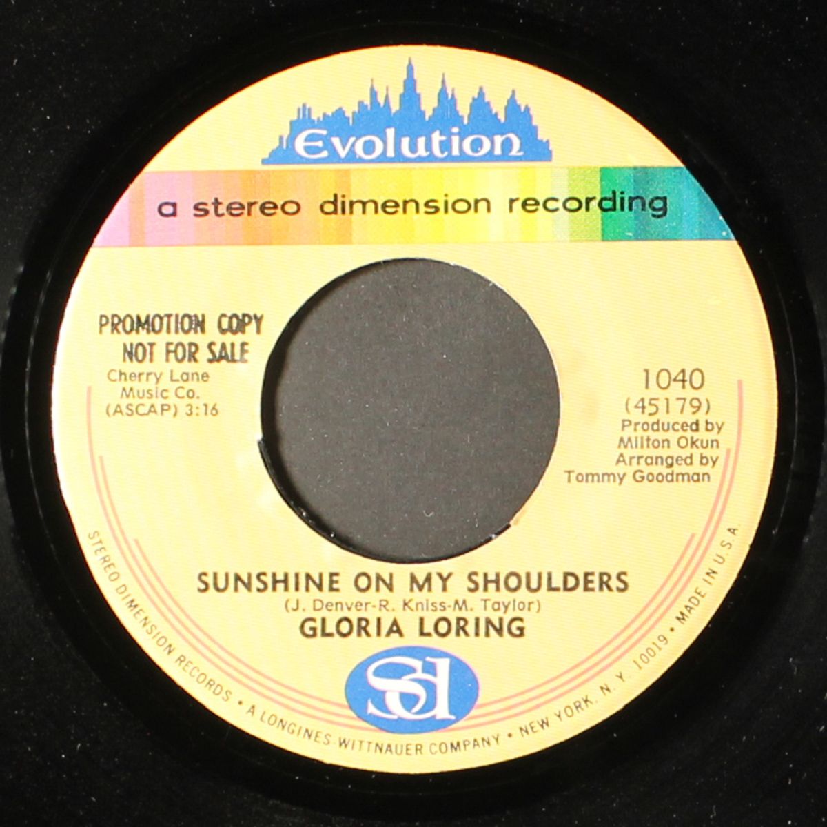 i don't want to leave you anymore / sunshine on my shoulders by GLORIA LORING