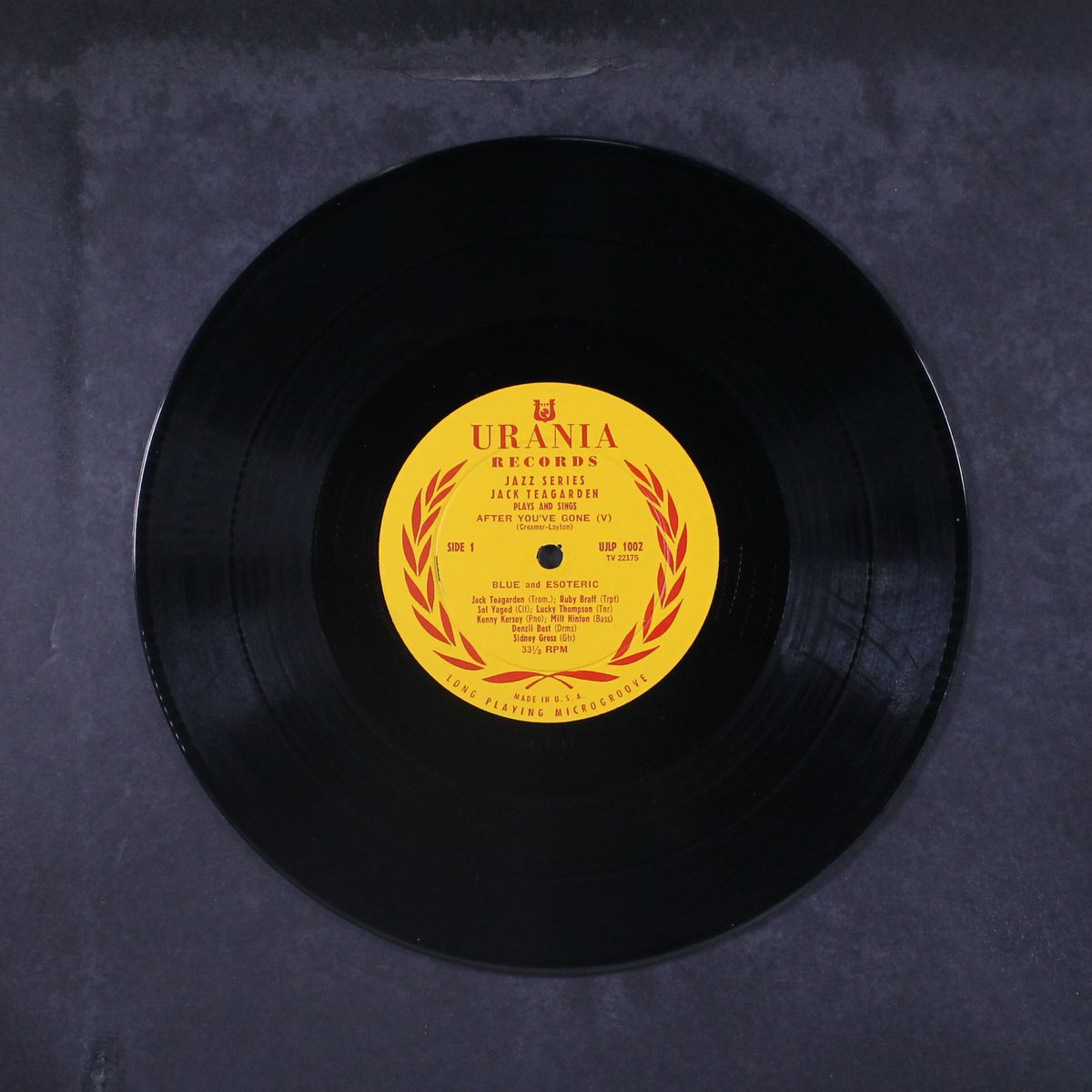 plays and sings by JACK TEAGARDEN