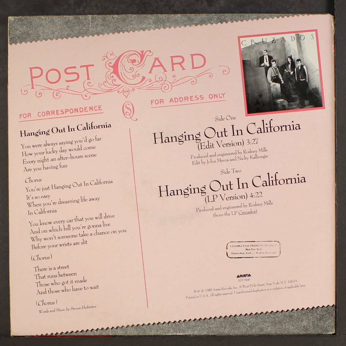 hanging out in california / short by CRUZADOS