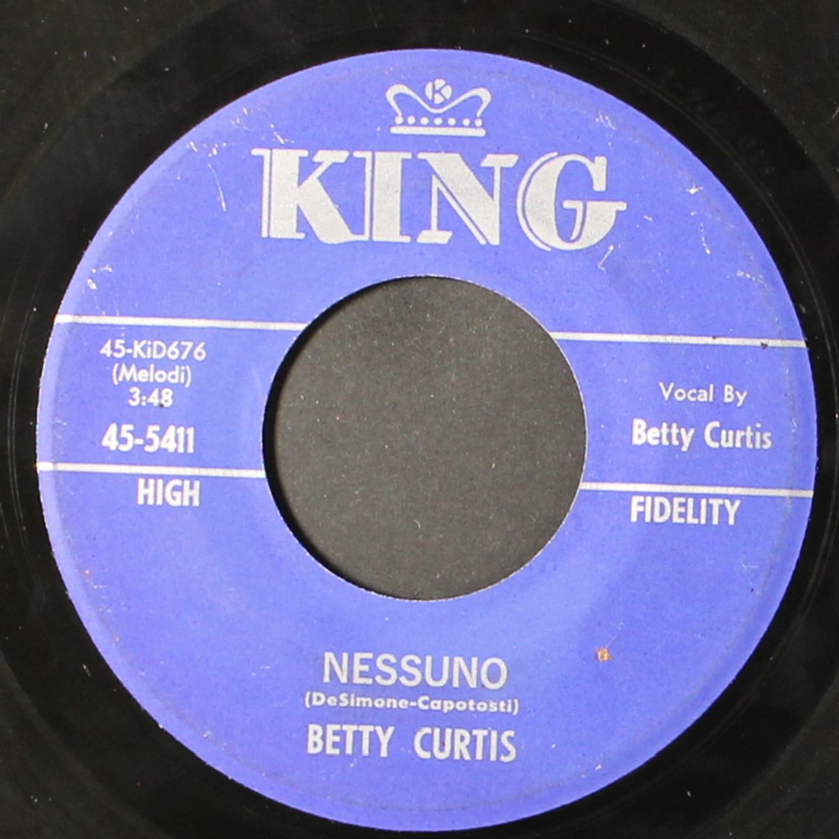 nessuno / mi arrendo by BETTY CURTIS