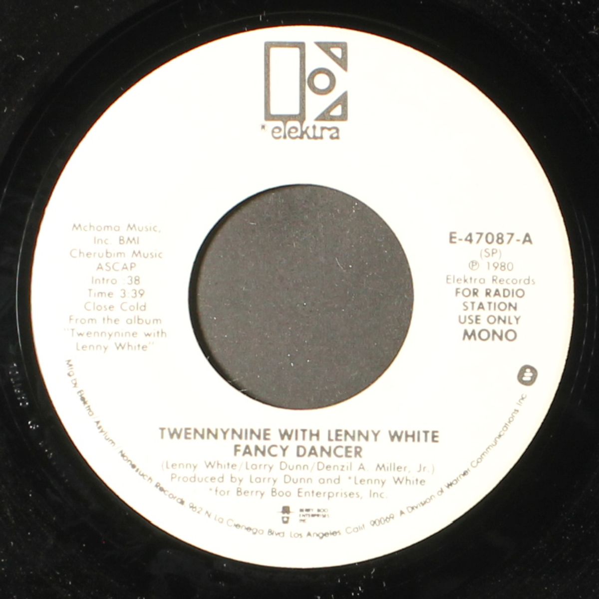 fancy dancer / mono by TWENNYNINE W/ LENNY WHITE