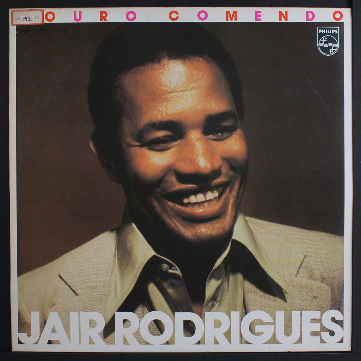 couro comendo by JAIR RODRIGUES