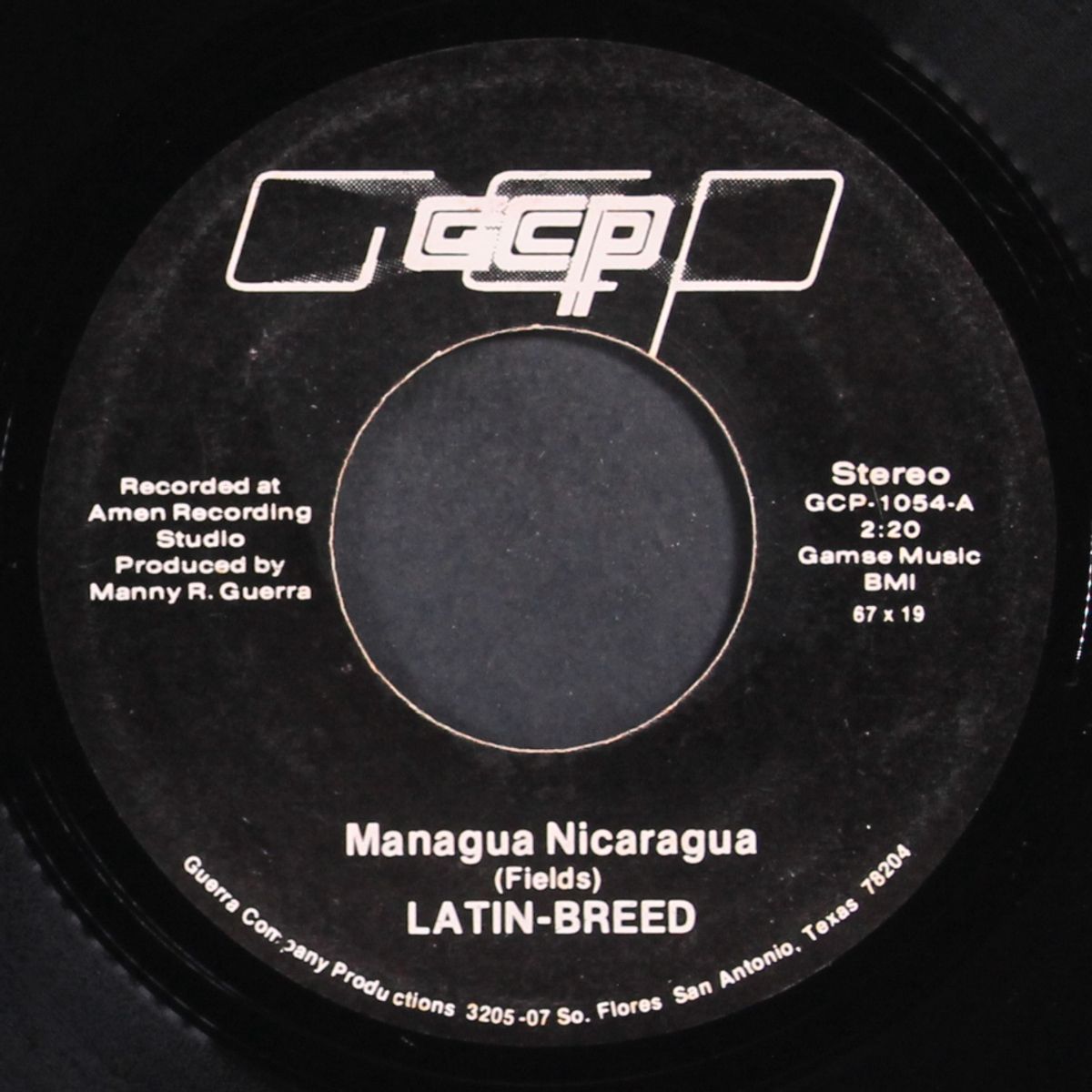 managua nicaragua / mil botellas by LATIN BREED