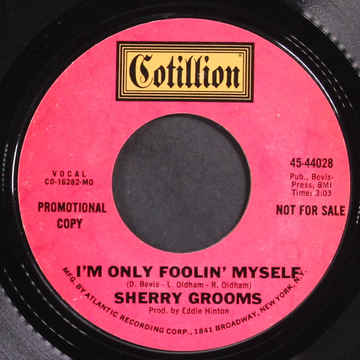 i'm easy / i'm only foolin' myself by SHERRY GROOMS