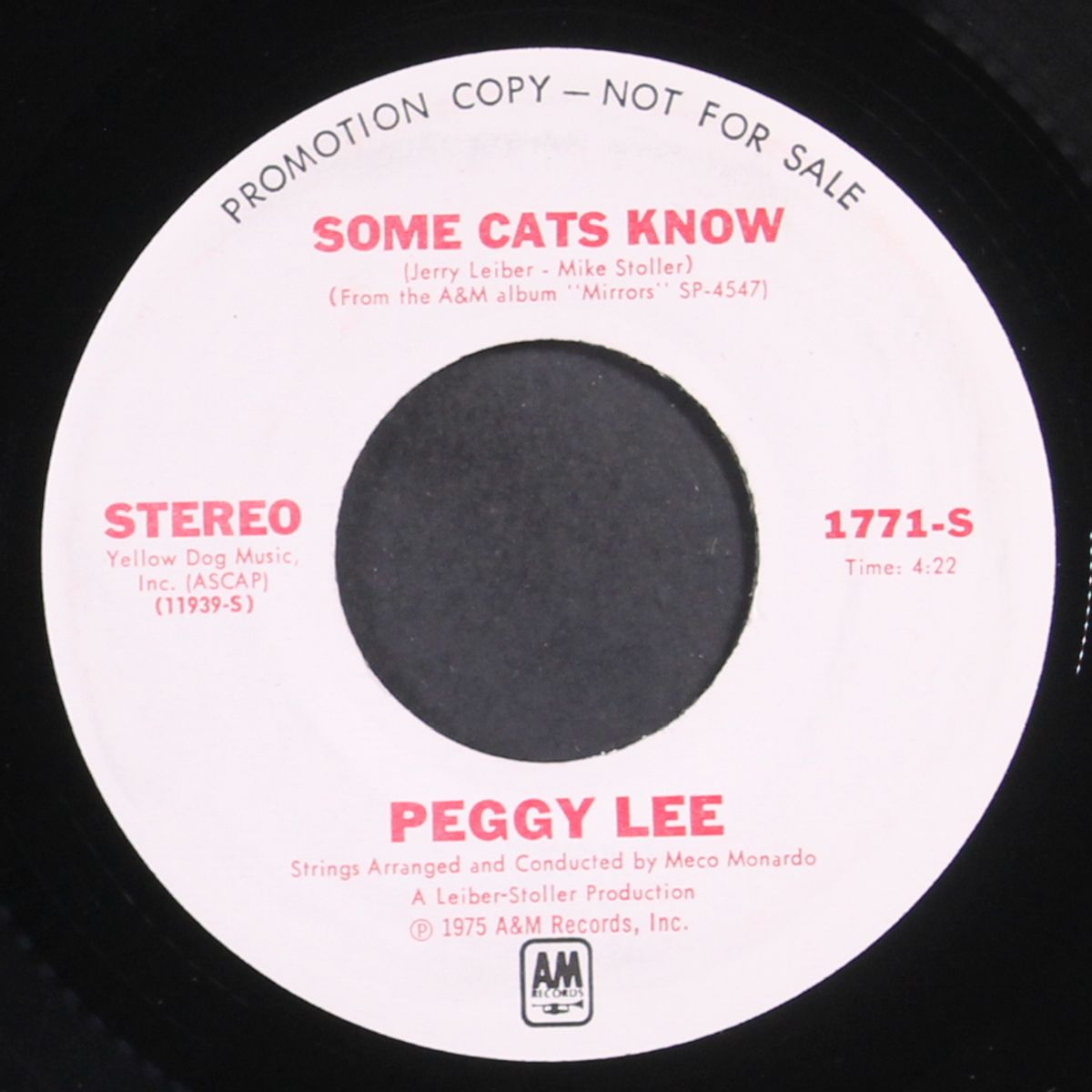 some cats know / short by PEGGY LEE