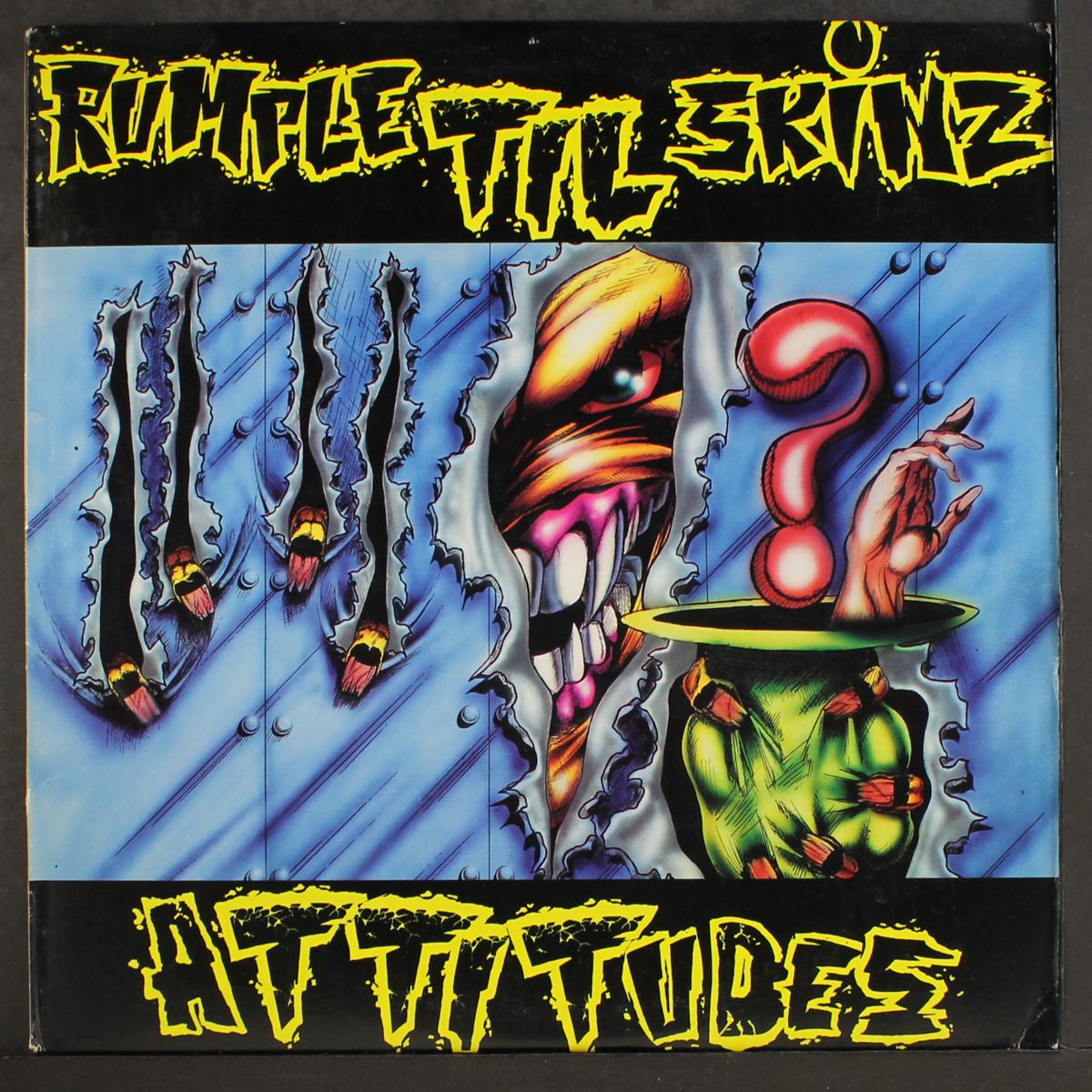 attitudes / instro by RUMPLETILSKINZ