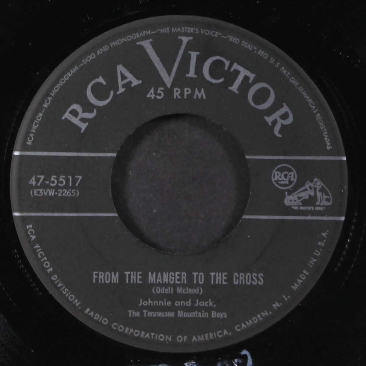 god put a rainbow in the cloud / from the manger to the cross by JOHNNIE & JACK
