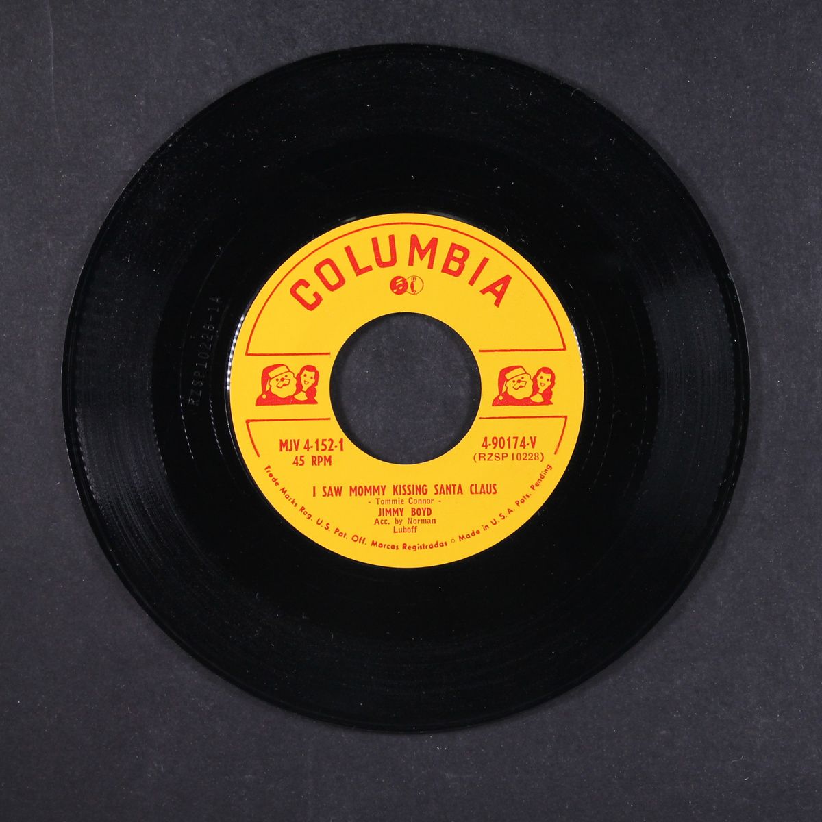 i saw mommy kissing santa claus / thumbelina by JIMMY BOYD
