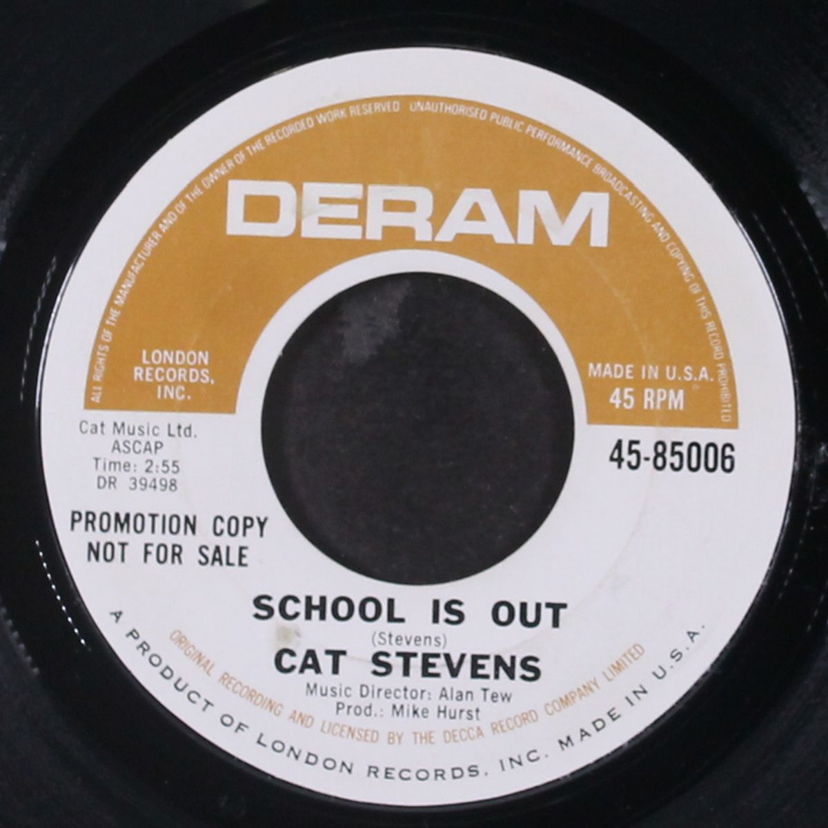school is out / i'm gonna get me a gun by CAT STEVENS