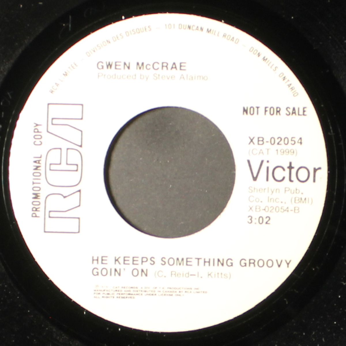 love insurance / he keeps something groovy goin' on by GWEN MCCRAE