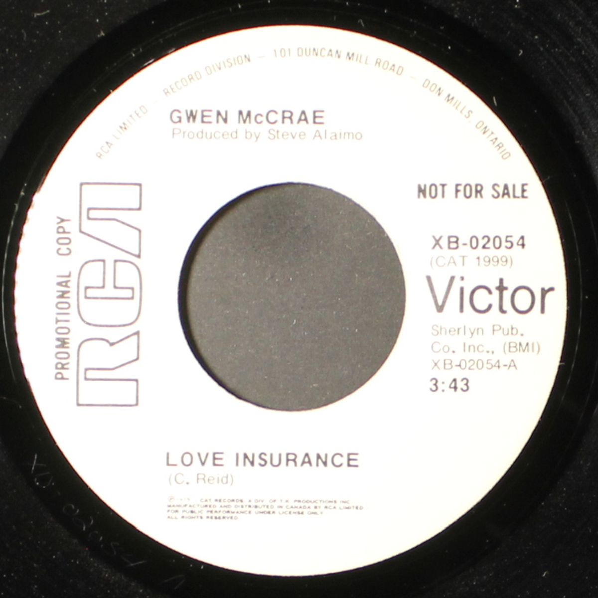 love insurance / he keeps something groovy goin' on by GWEN MCCRAE