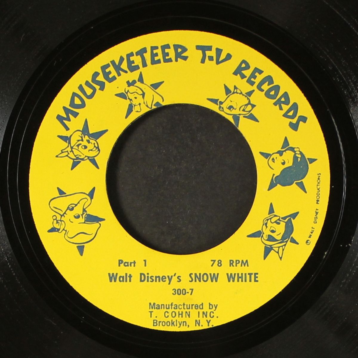 snow white by WALT DISNEY