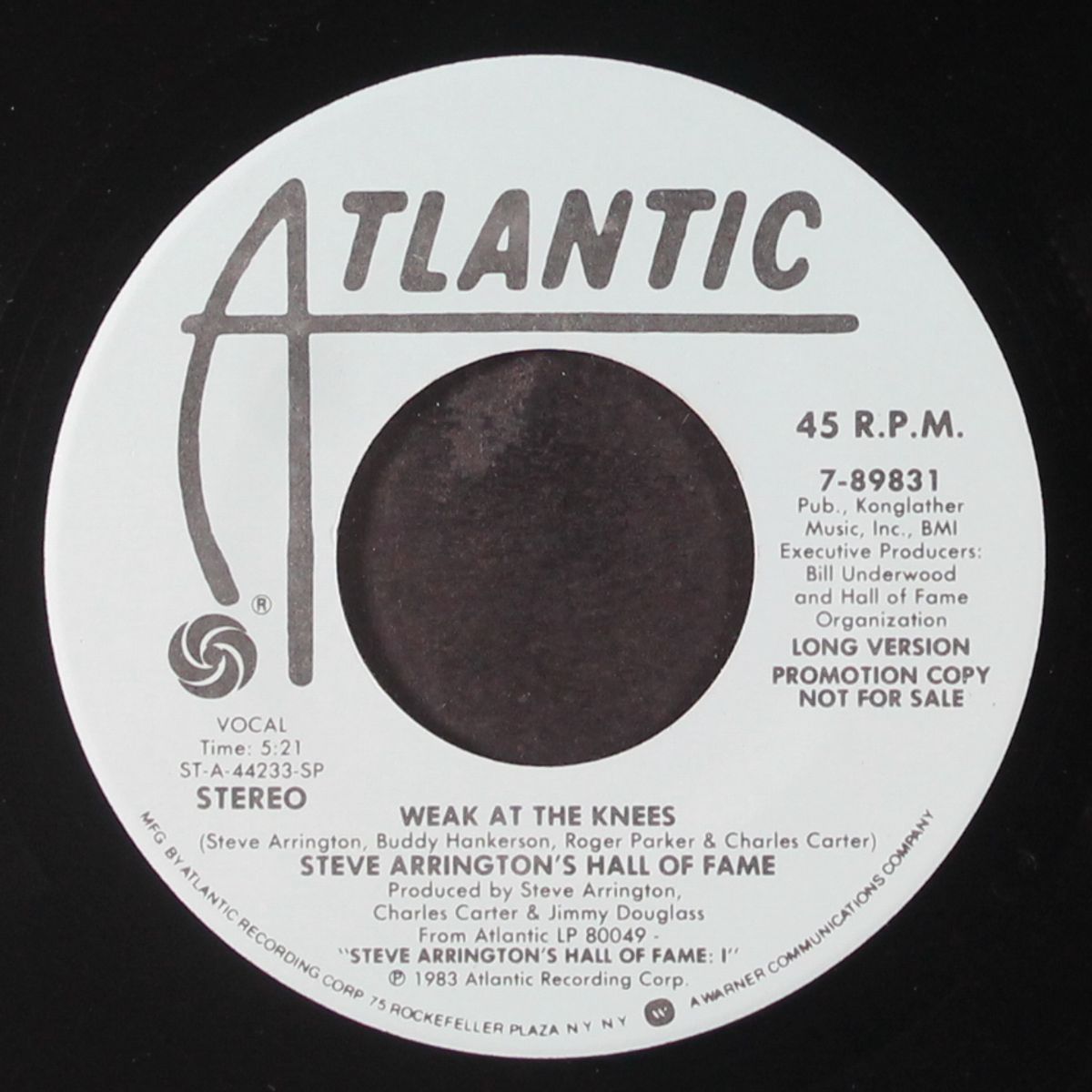 weak at the knees / short by STEVE ARRINGTON'S HALL OF FAME