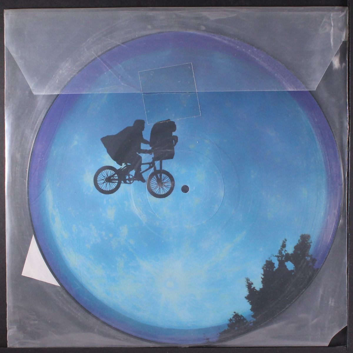 e.t. by SOUNDTRACK