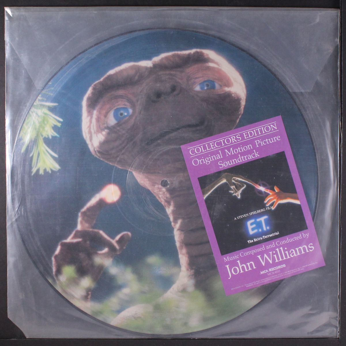 e.t. by SOUNDTRACK