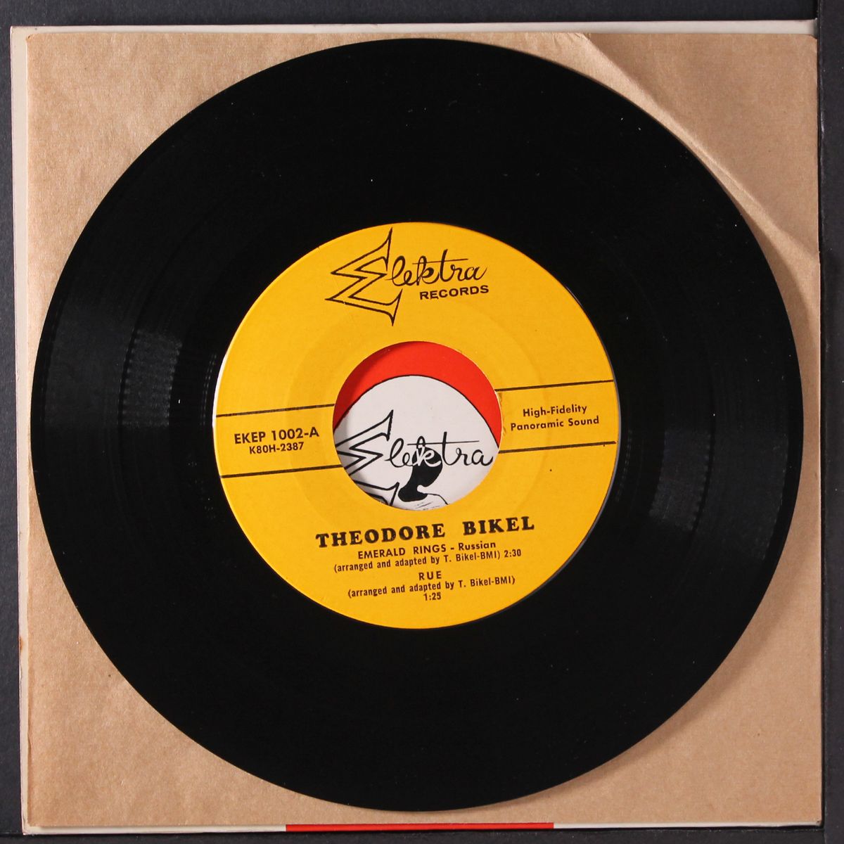dodi li / +7 by THEODORE BIKEL