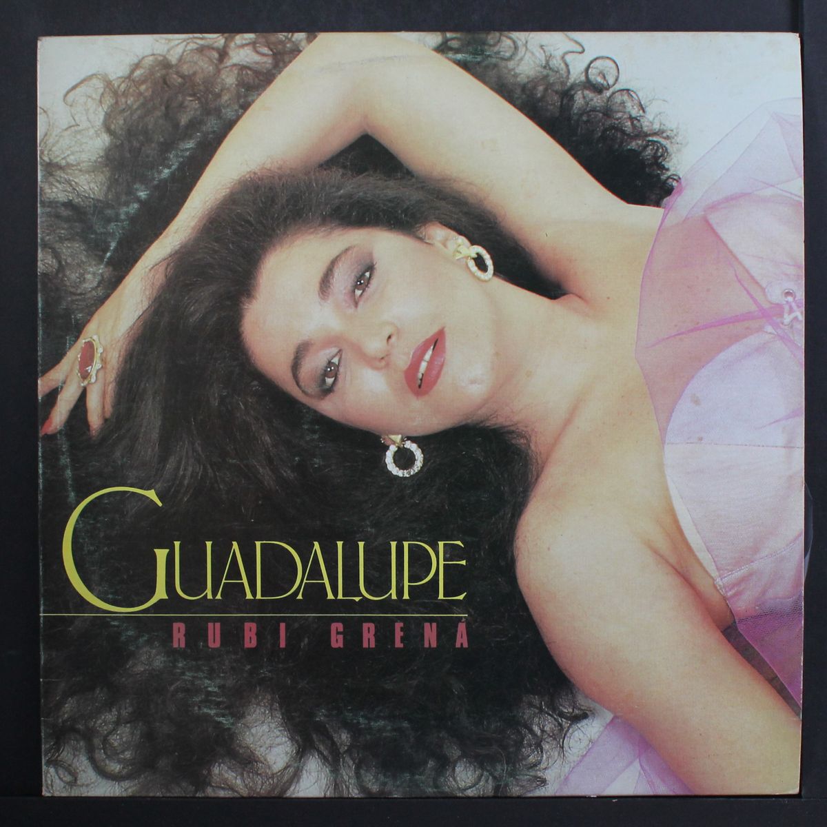 rubi grena by GUADALUPE